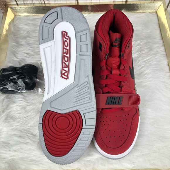 Nike Air Jordan Legacy 312 GS Toro 4.5Y - Picture 8 of 9